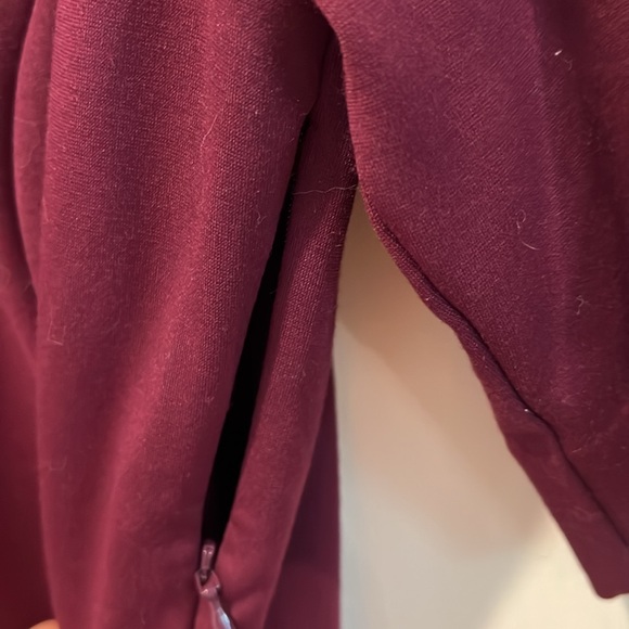 White House White Market Top Maroon Color Size 8 Short Sleeve - Picture 6 of 8